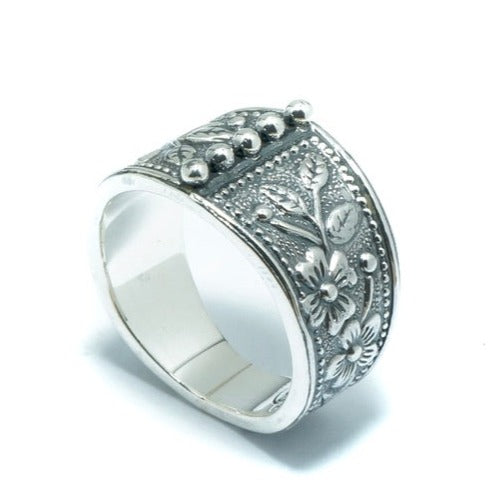 Floral design luxury silver ring - ITIncanTraditional