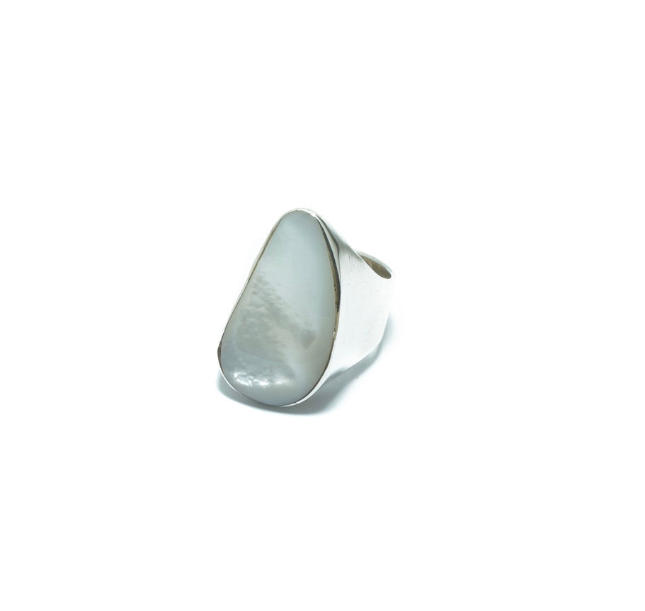 Mother or Pearl design solid silver ring - ITIncanTraditional