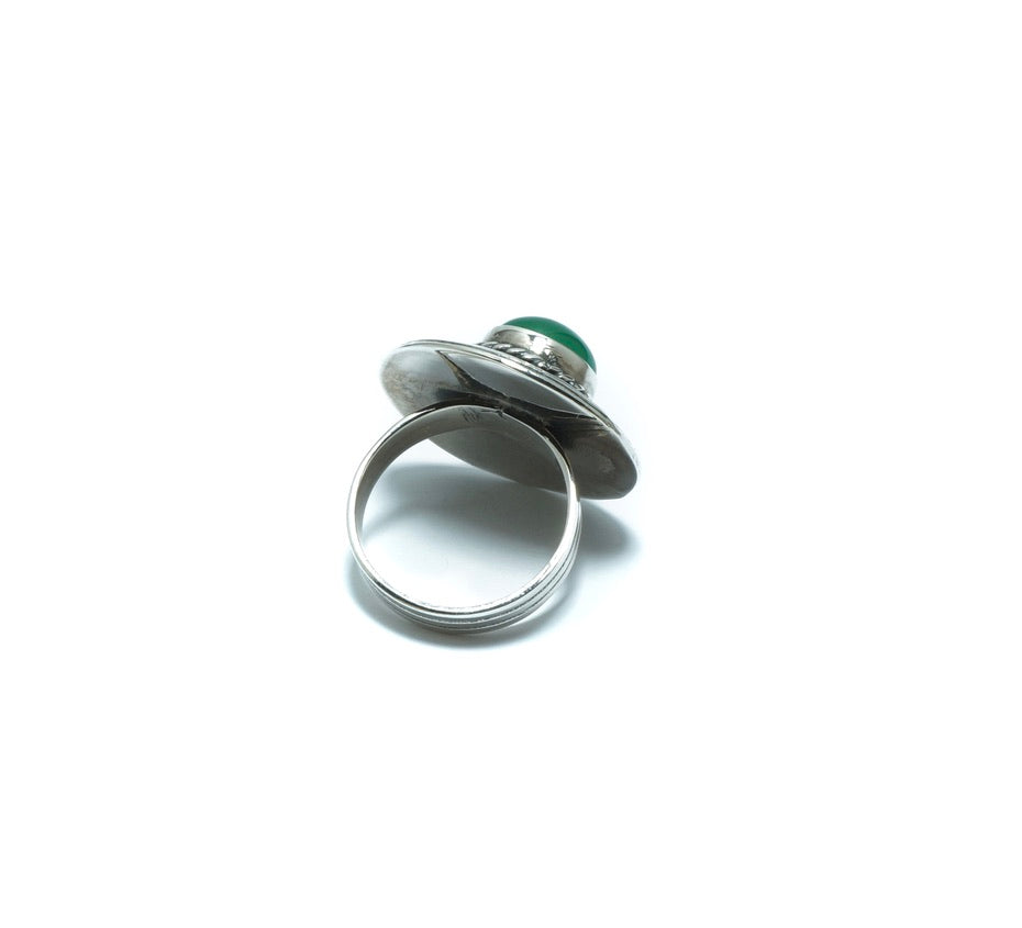 Circular Green Onyx design luxury solid silver ring - ITIncanTraditional