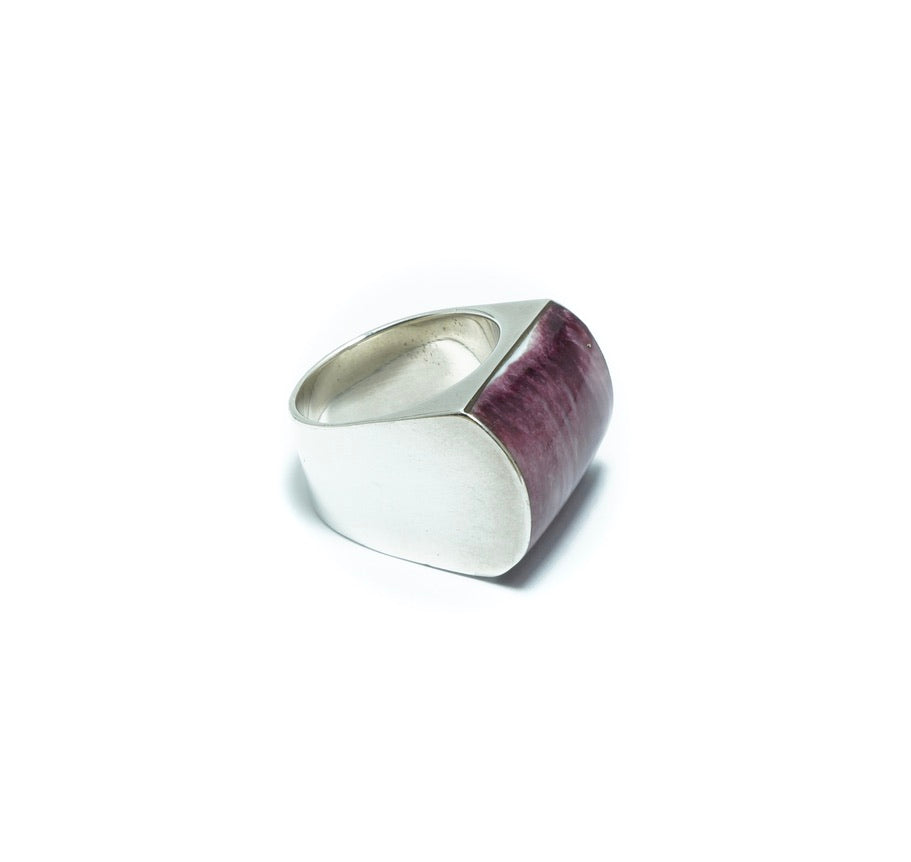 Solid silver ring with purple Spondylus shell - ITIncanTraditional