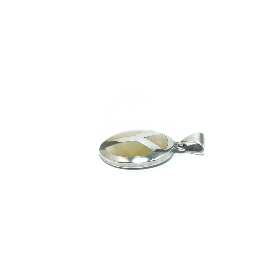 Yellow Nacre luxury oval solid silver pendant - ITIncanTraditional