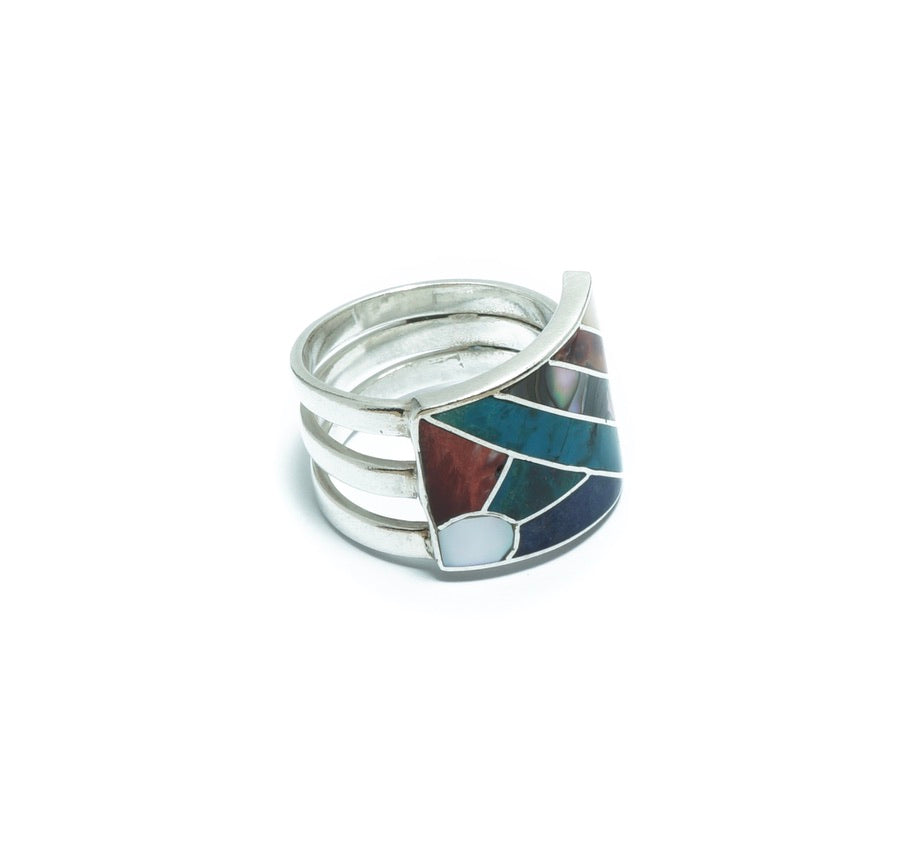 Geometrical silver ring with multiple inlaid stones and shells - ITIncanTraditional