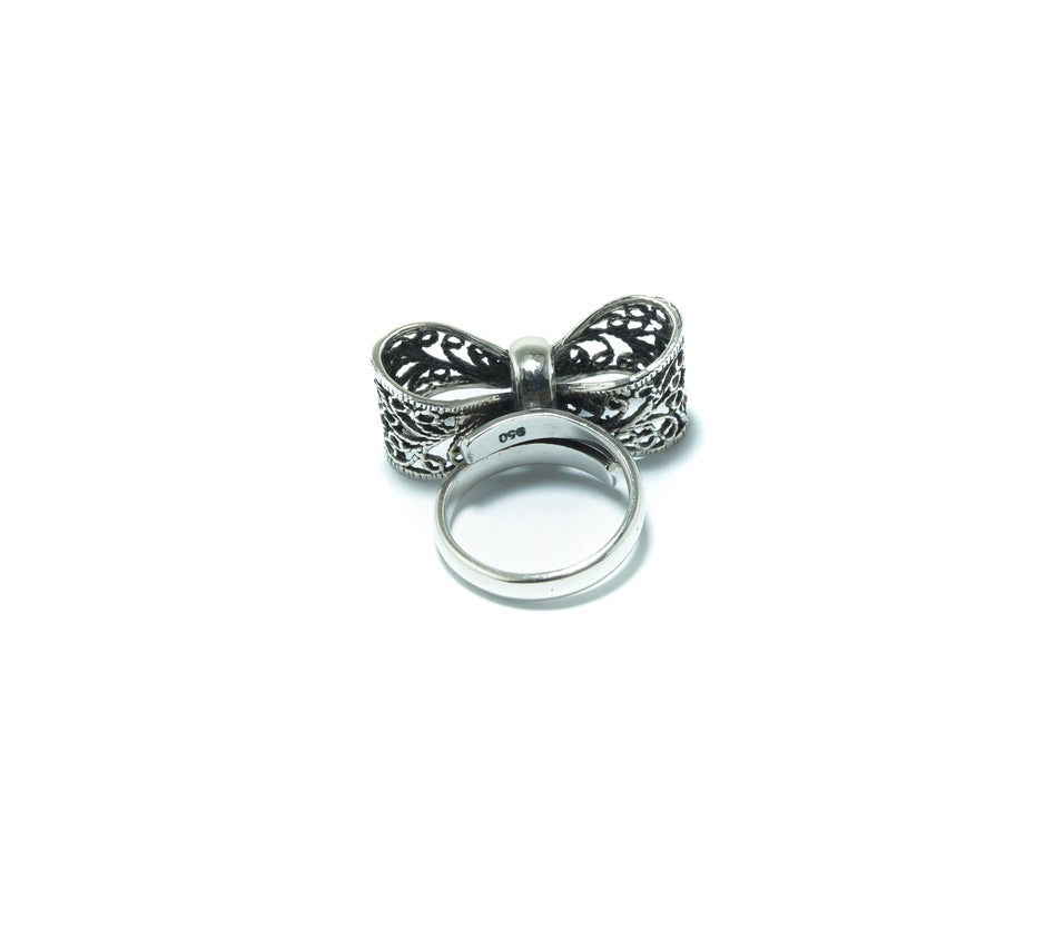 Bow Tie luxury solid silver ring in oxidized silver - ITIncanTraditional