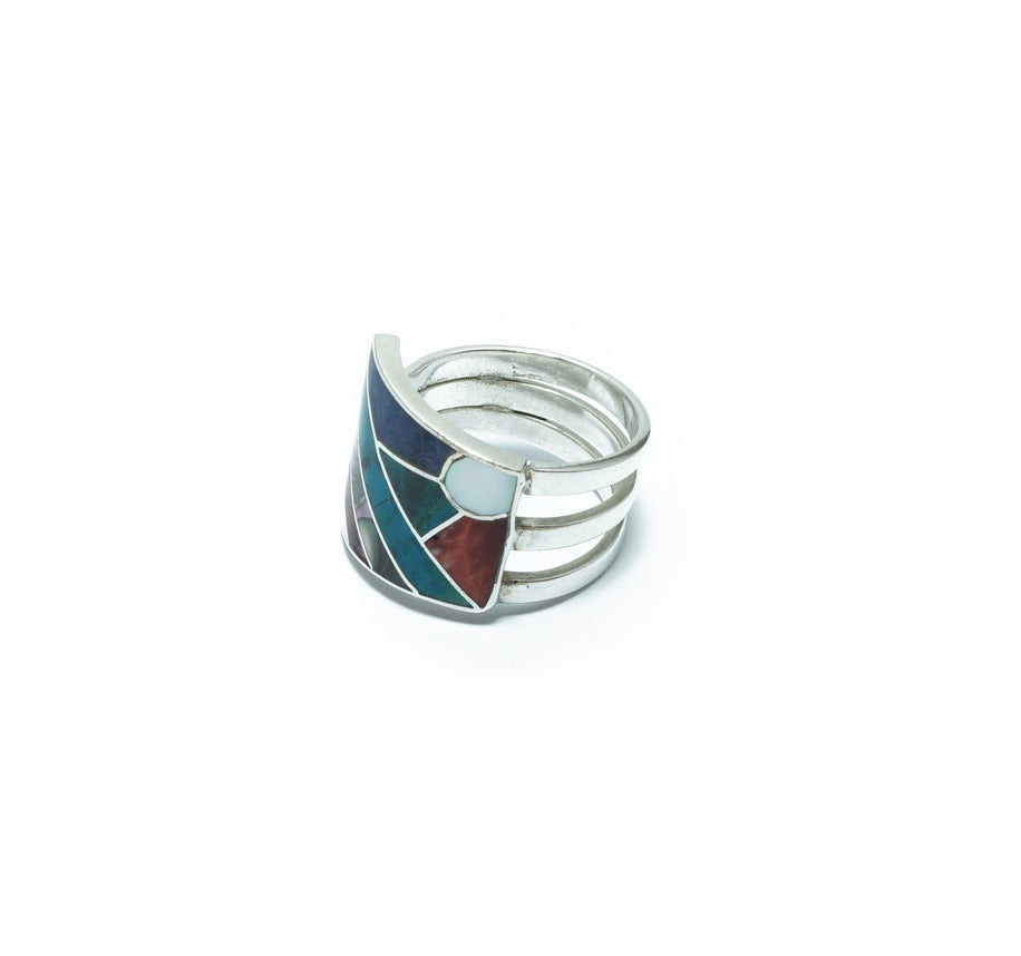 Geometrical silver ring with multiple inlaid stones and shells - ITIncanTraditional