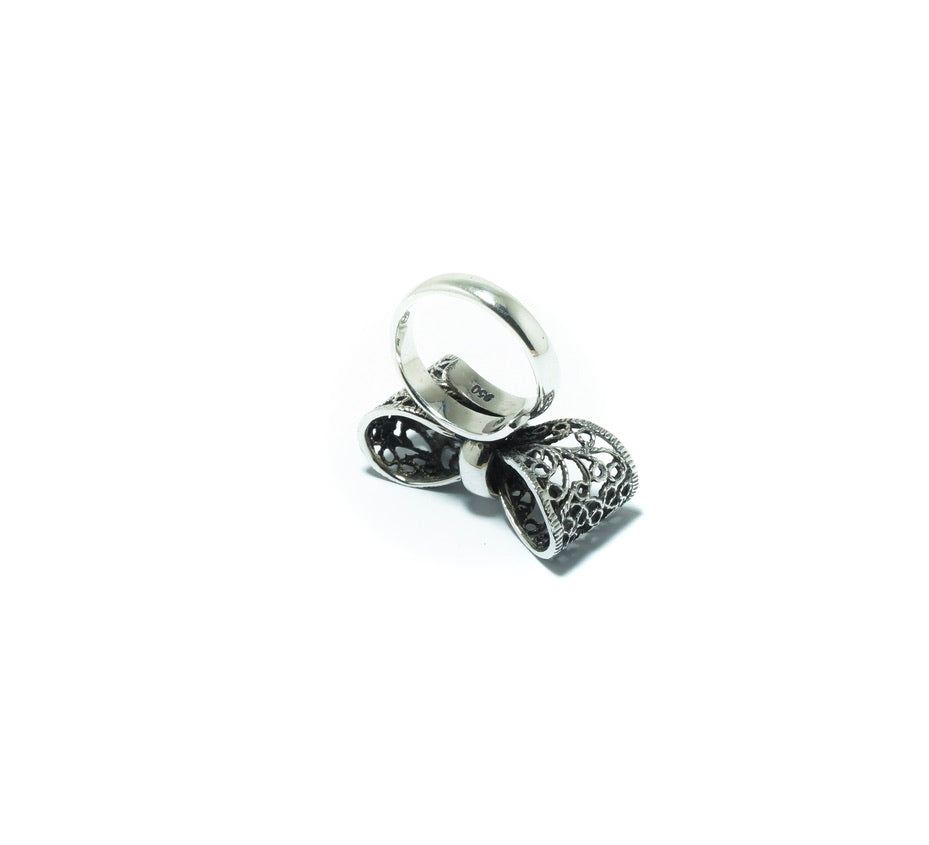 Bow Tie luxury solid silver ring in oxidized silver - ITIncanTraditional