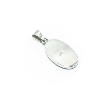 Mother of Pearl luxury oval solid silver pendant - ITIncanTraditional