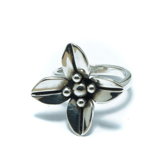 Flower fabulous luxury silver solid ring - ITIncanTraditional