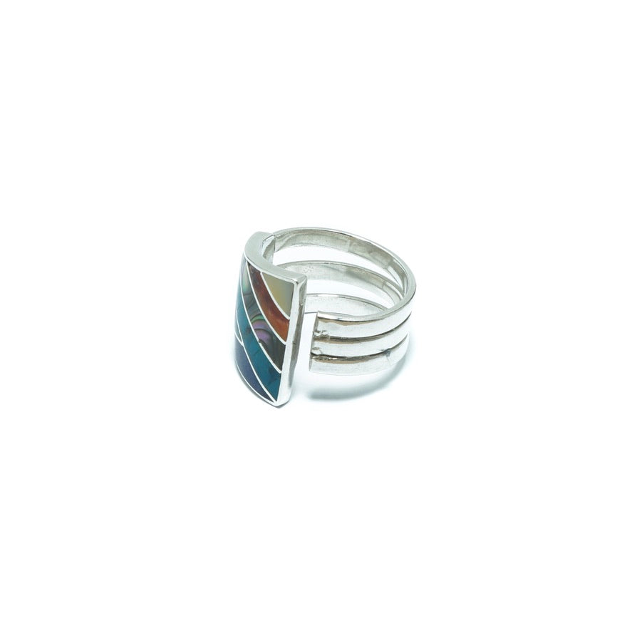 Geometrical silver ring with multiple inlaid stones and shells - ITIncanTraditional